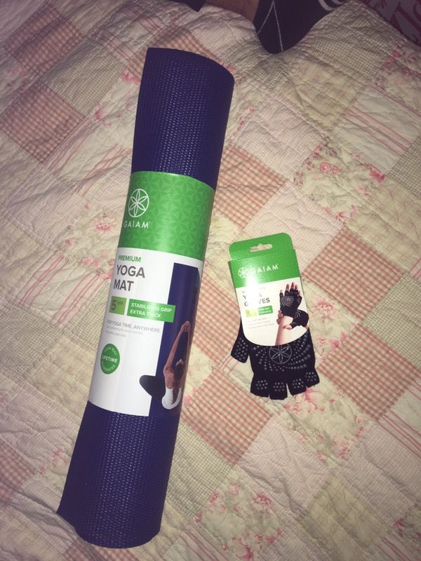 Brand new yoga mat and yoga gloves. Never used.