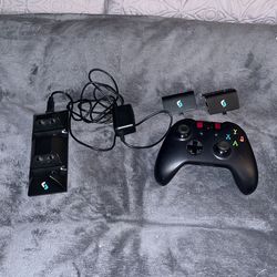 Wireless Controller With Charging Station And Two Battery 