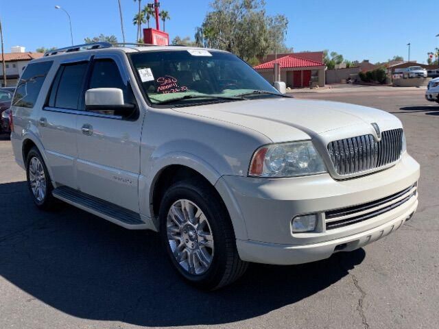 2005 Lincoln Navigator