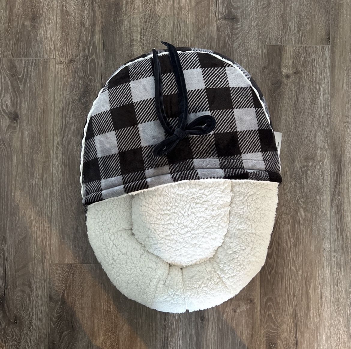 Slipper Pet Bed