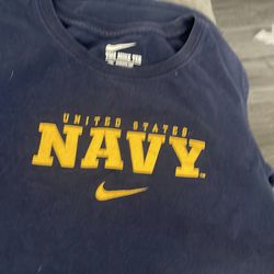 Nike navy t shirt