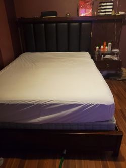 5 piece illuminating headboard bedroom set