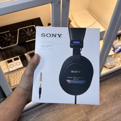 Sony MDR-7506 Professional Headphone