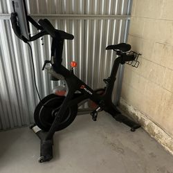 Peloton Bike 