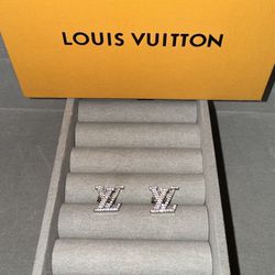 Louis Vuitton Diamond Earrings