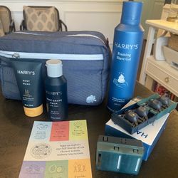 New! Harry’s 6-pc Shaving Kit Set w Shave Gel, Balm, Body Wash, Cartridges, Bag