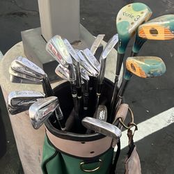 18 GOLF CLUBS (Full set With Bag)