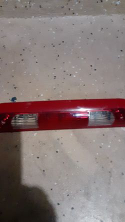 2002-2006 Dodge Ram 1500 Third brake light