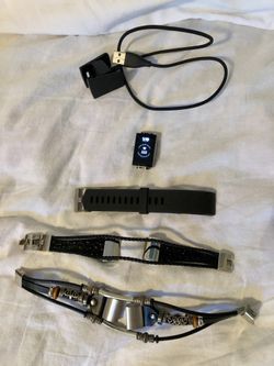 Fitbit Charge 2 With Accessories