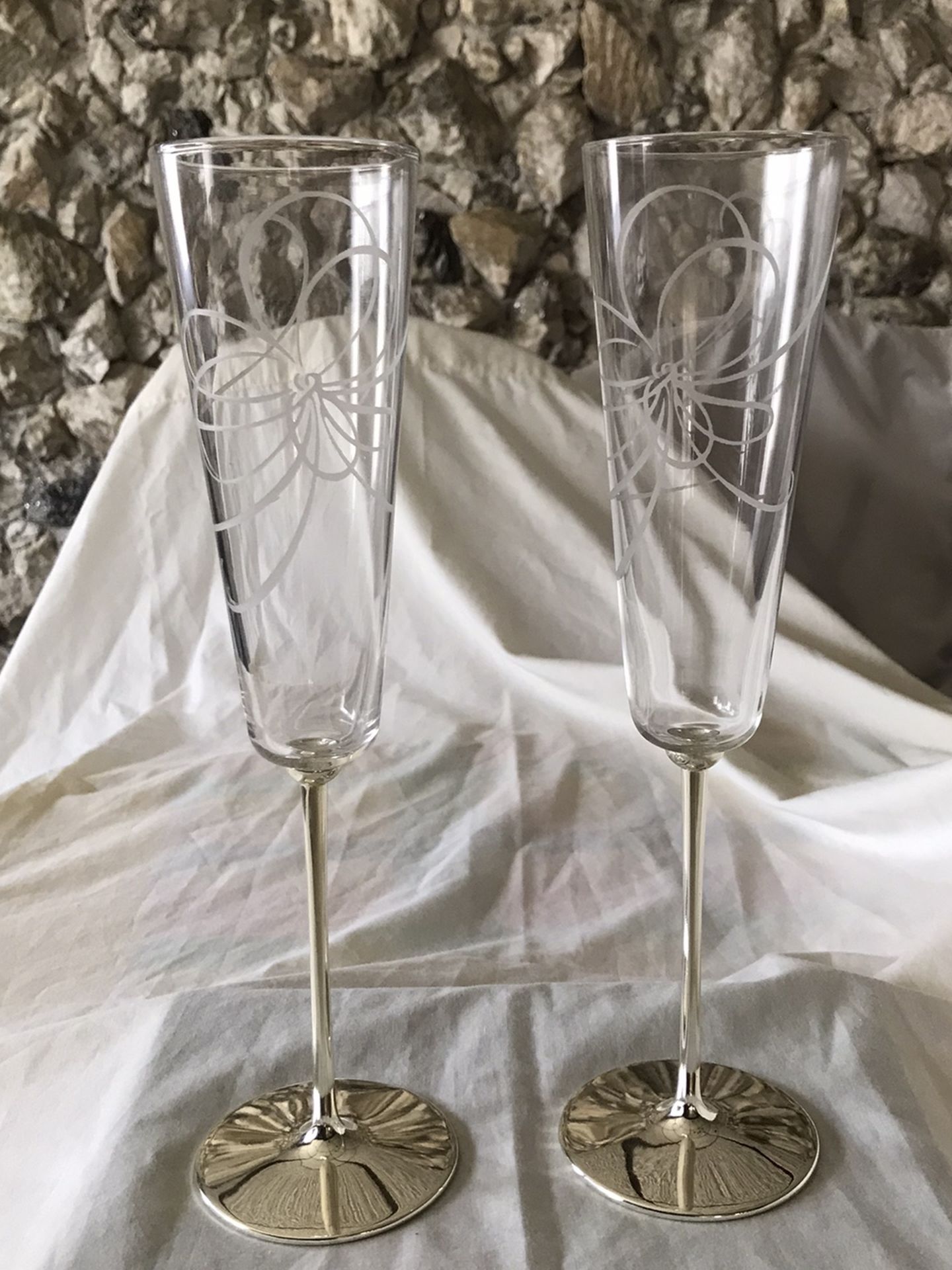 Kate Spade Lenox “Belle Boulevard “Flute, Etched Bow, Crystal