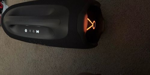 JBL boombox 4