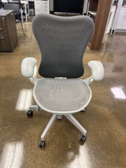 HERMAN MILLER MIRRA 2 CHAIR - GREY MESH BACK/LIGHT GREY MESH SEAT/FRAME