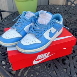 Used Nike SB unc dunks Low