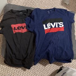 Levis Tshirt  Women/armani Top