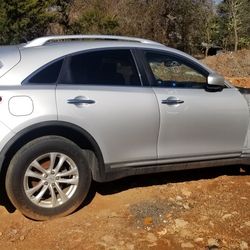 Infiniti FX 35 Sport Utility 4D. Only parts.