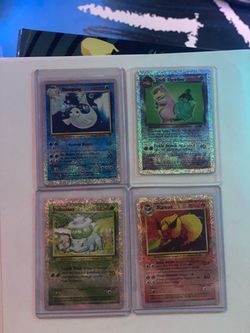 Lot of 4 reverse Holo legendary Pokémon Cards