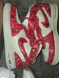 Nikes Jordan's airforce Louis Vuitton
