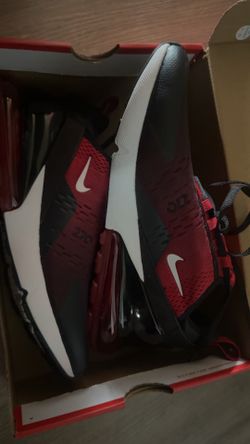 Nike 270