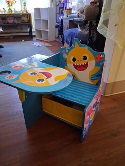 Childrens Desk