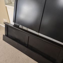 Black Ashley Queen Bed