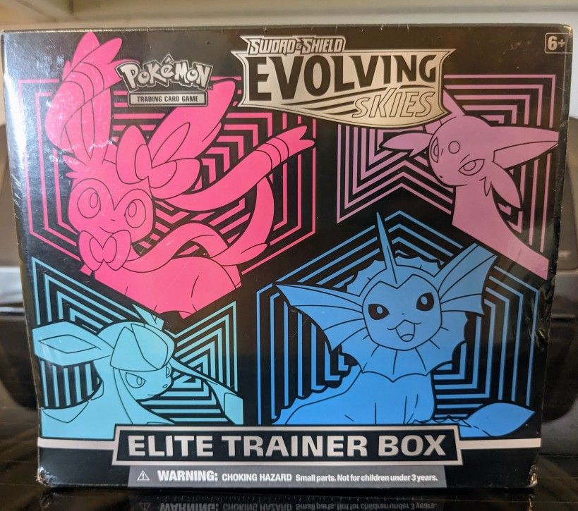 Evolving Skies Elite Trainer Box. New/Sealed
