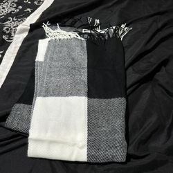 White/Black/Grey Shawl