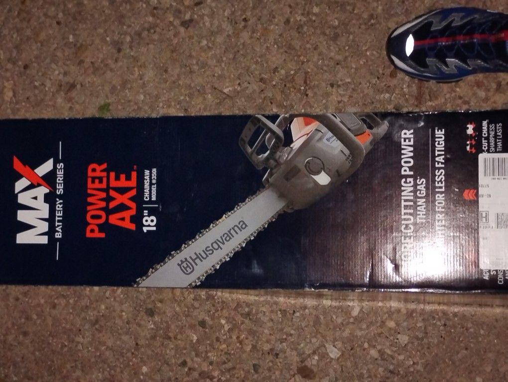 Husqvarna 40v Power Axe Chainsaw