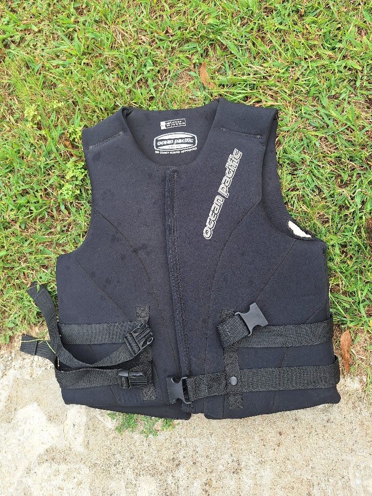 XL Ocean Pacific Life Jacket-$20.00