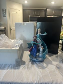 Disney Kids Movie Frozen Elsa Anna Olaf Figurine Statue In Box