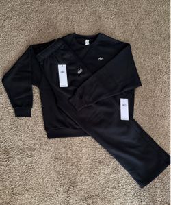 Alo Yoga Black Sweatsuit Set NWT