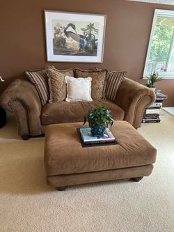 Brown microfiber Loveseat & Ottoman