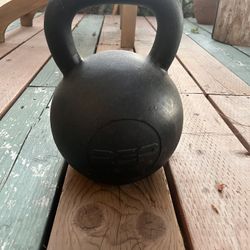 Kettlebell. 106lbs. 48kg. 