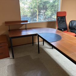 Office Table And Filing Cabinet 