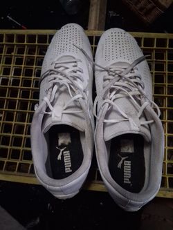 Puma tennis shoes size 14