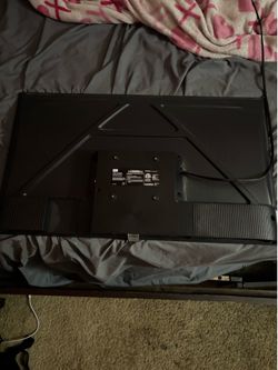 32” TCL Google Smart TV – Excellent Condition