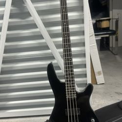 Bass Guitar Combo Ibanez Ampeg