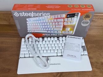SteelSeries apex pro tkl gaming keyboard white