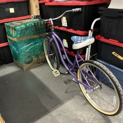 Schwinn 24in Cruiser With Basket