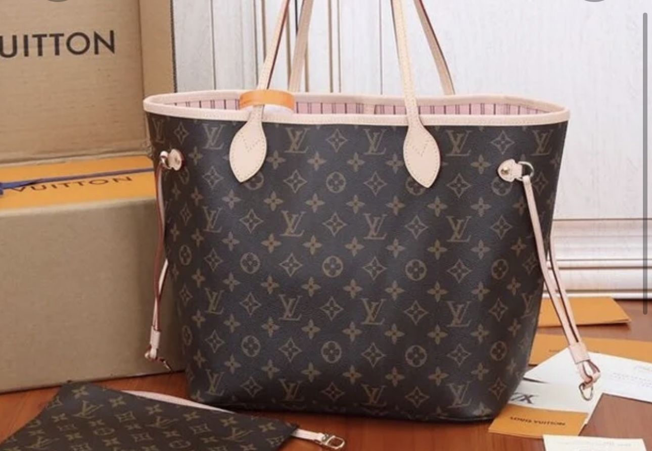 Louis Vuitton Neverfull Bag