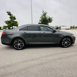 2015 Ford Taurus SHO 
