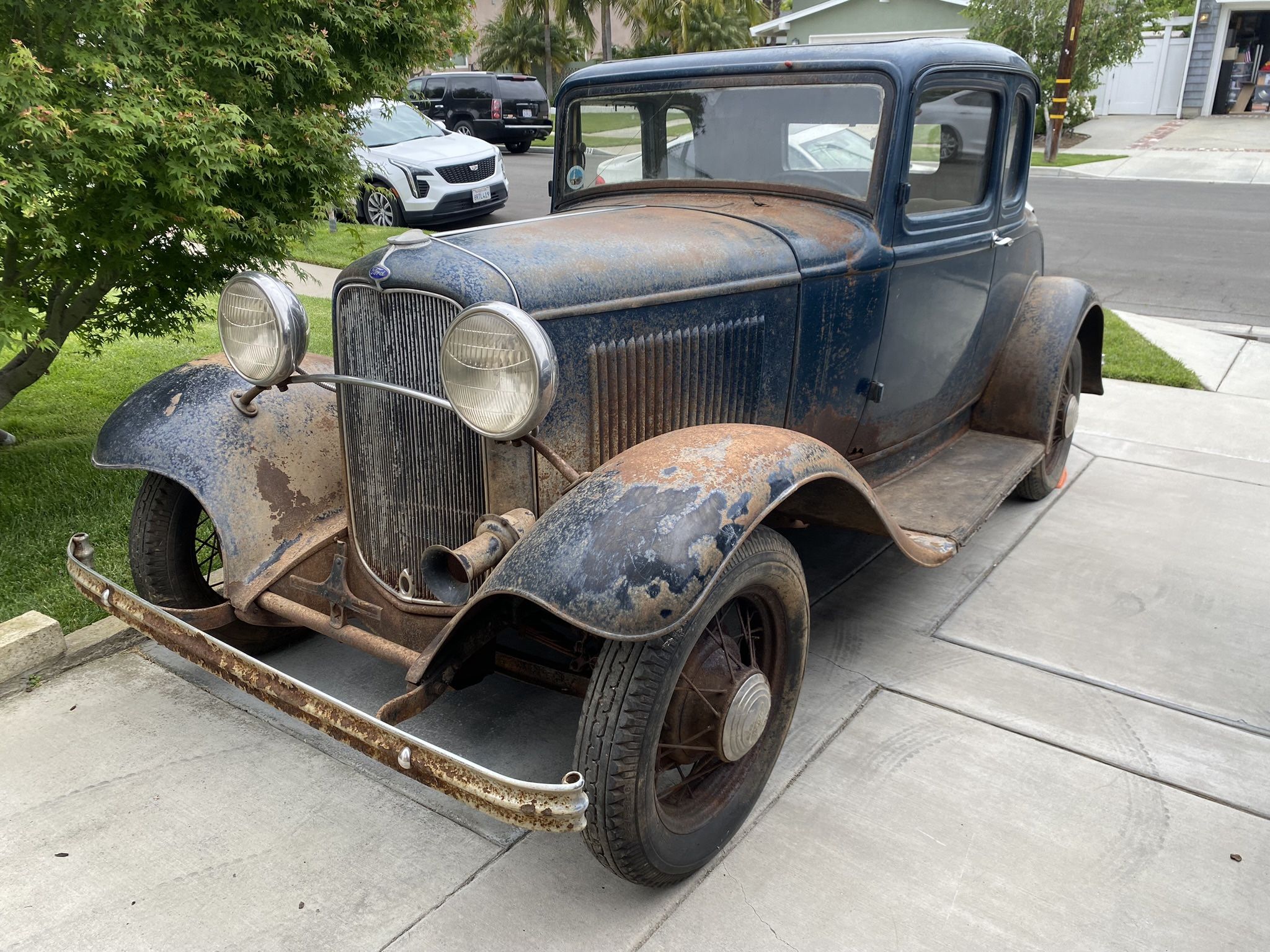 1932 Ford Model B Five Window Coupe