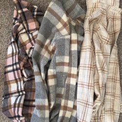 Women’s Size large flannels 