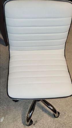 Desk chair