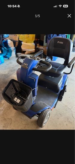 Pride victory 10.2 4 wheel scooter and hitch mounted lift