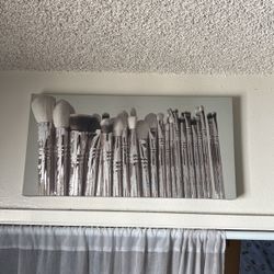 Vanity Brush Photo Decoration
