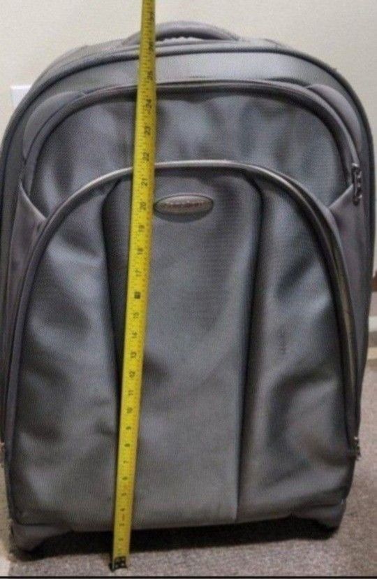 Samsonite 1910 bag. This Samsonite Product has been designed in London and crafted to the highest standards that we have set and maintained since 19