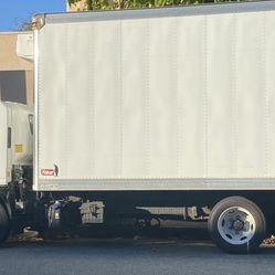 2019 Isuzu Diesel Truck