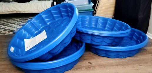 NEW . Kid/ pet pools