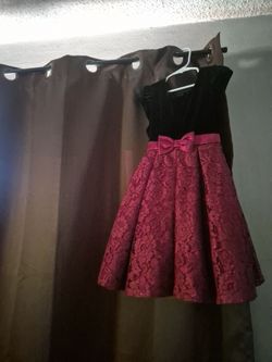 Holiday dress size 5