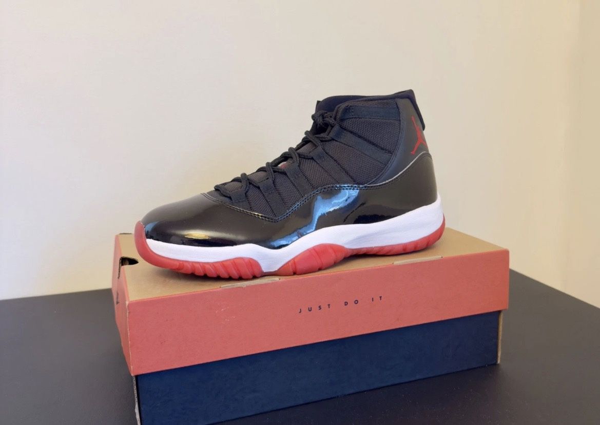 JORDAN 11 BRED 